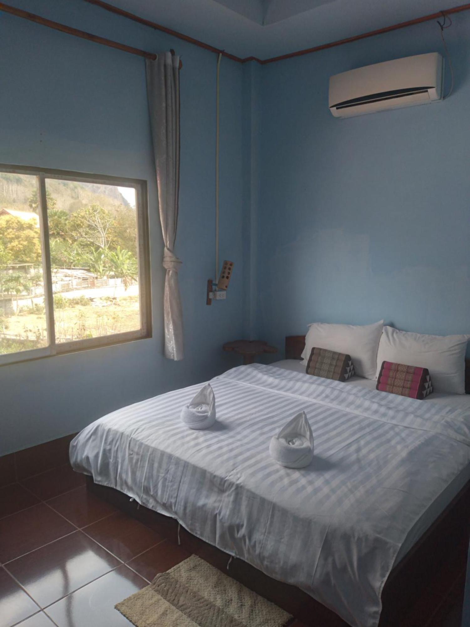 Lamorn Guesthouse Nong Khiaw Room photo