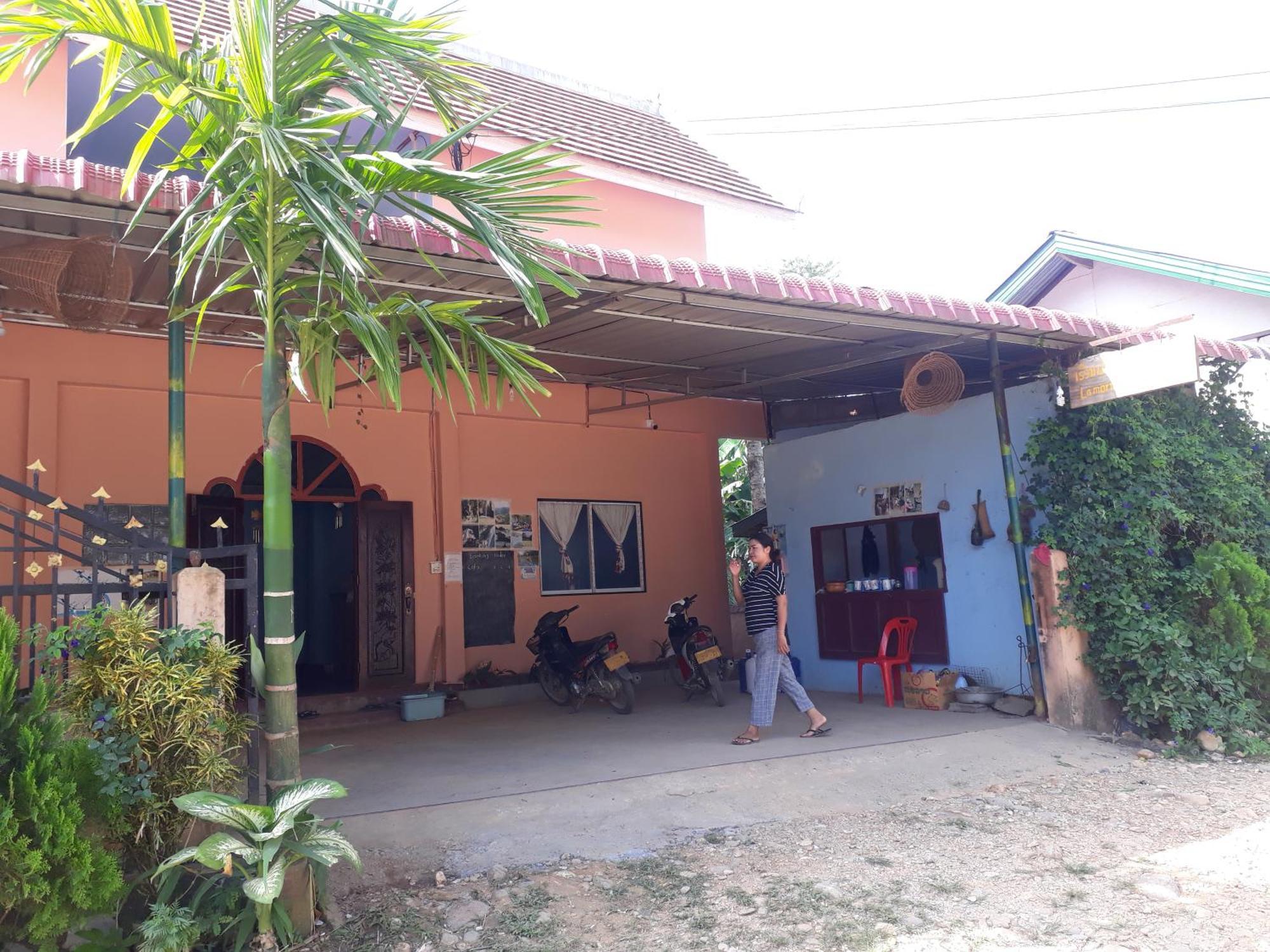 Lamorn Guesthouse Nong Khiaw Room photo